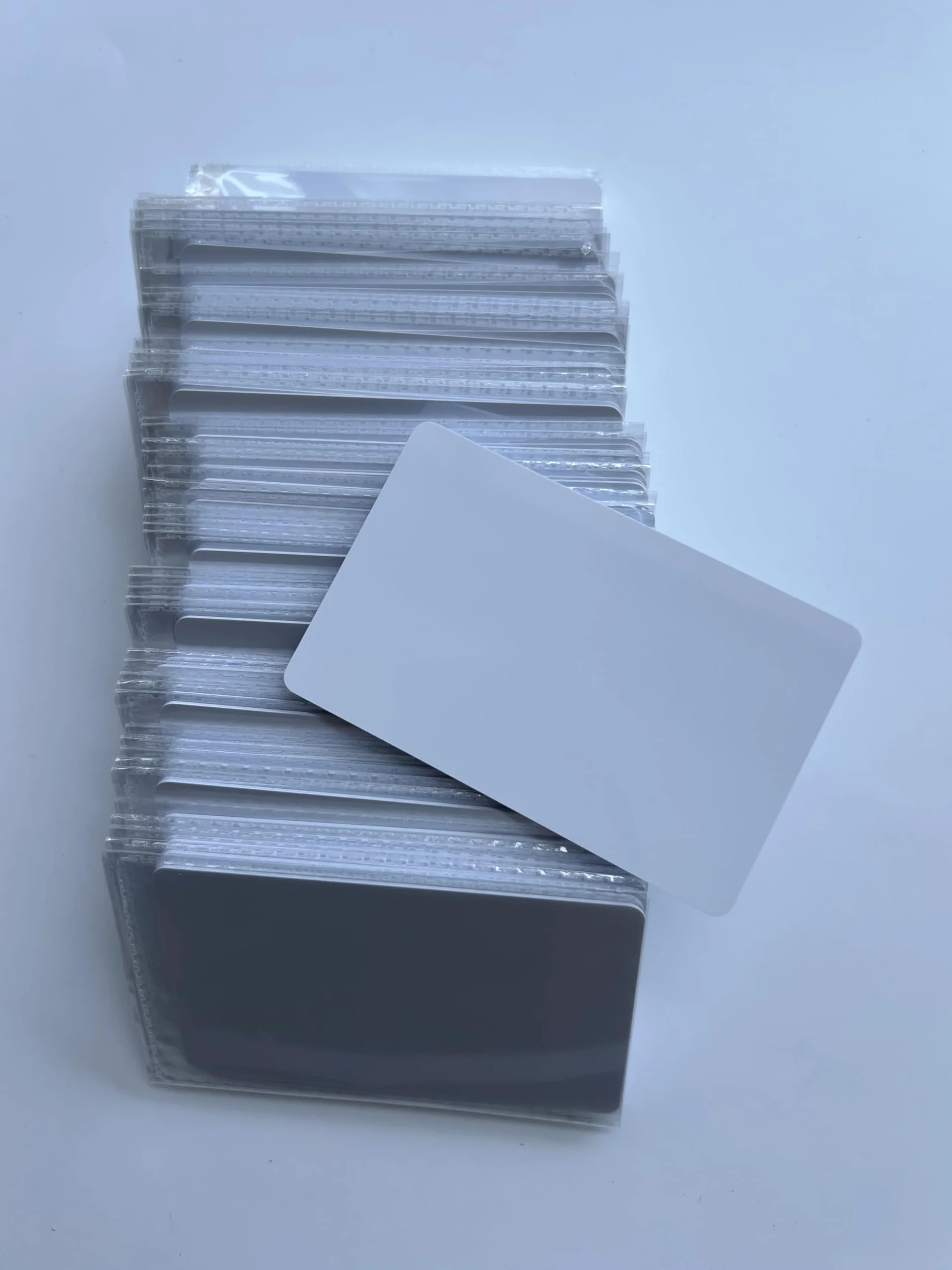 YARONGTECH 13.56MHz RFID 1K ISO14443A Chiave Magnetica Hotel Carta Confezione da 100