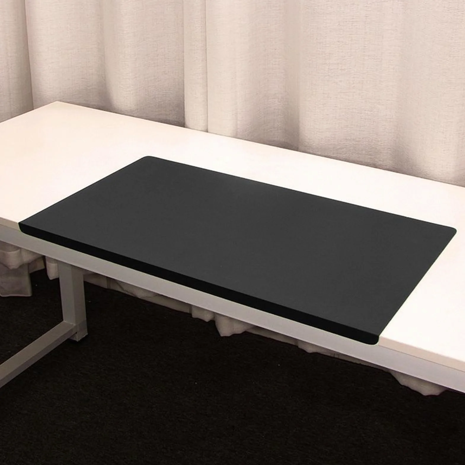 Lifup Sottomano da Scrivania in Similpelle Impermeabile, Struttura in Acciaio con Profilo a L, Nero 40 x 30 x 2 cm