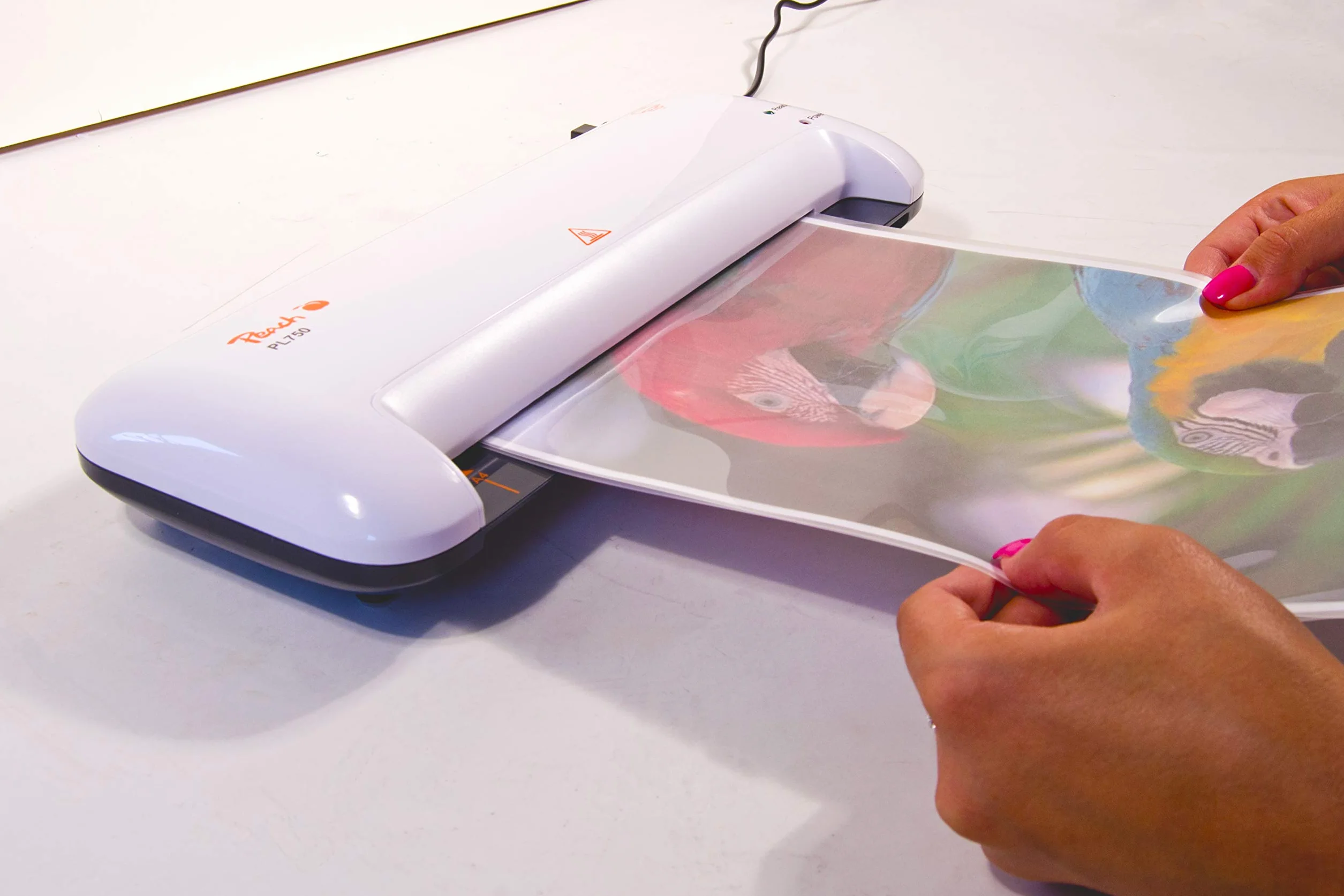 Peach Pl750 per risparmiare fino al 75% energia, laminie rmaschinen, bianco, risparmio energetico fino al 75% in confronto con dispositivi tradizionali