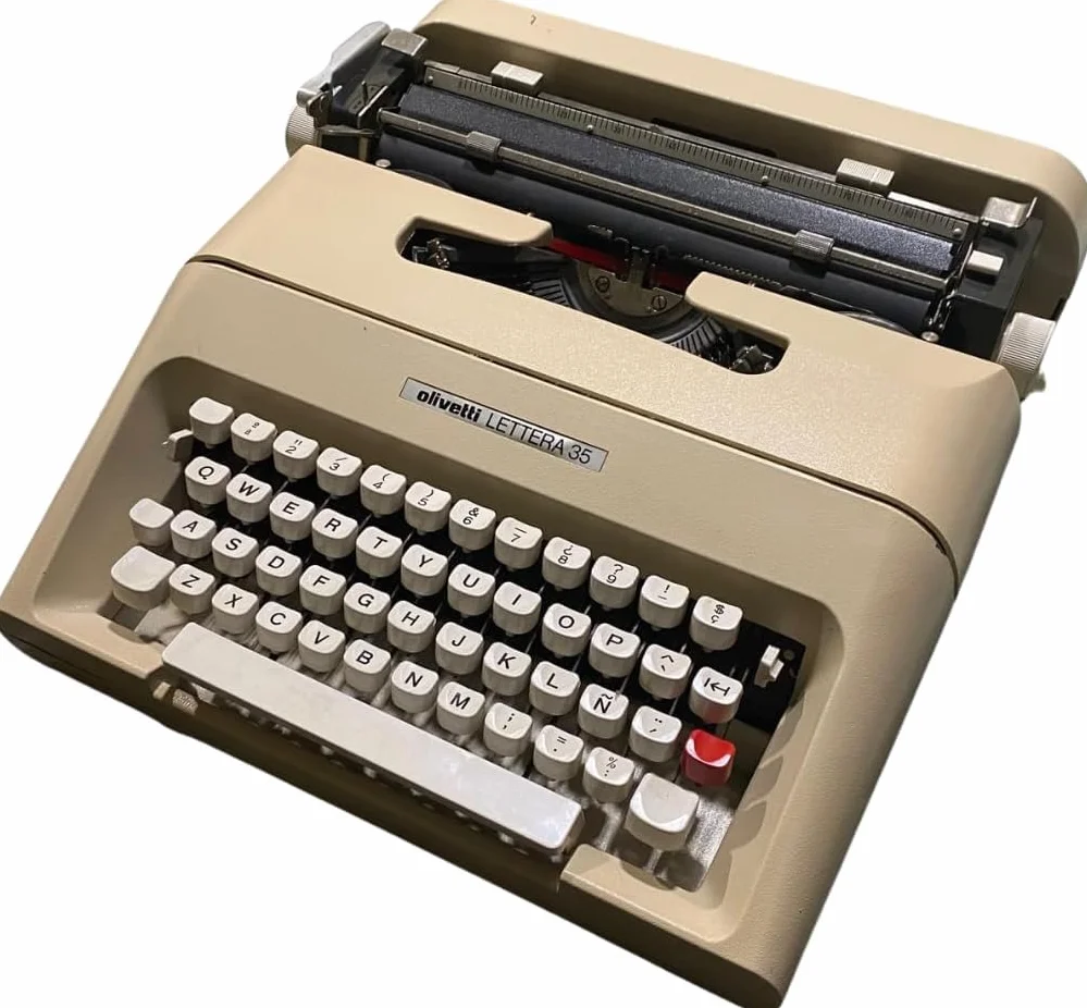 Macchina da scrivere Vintage Oliveti Lettera 35 - Tastiera in spagnolo rivista e funzionale ideale per il collezionismo - completamente funzionale