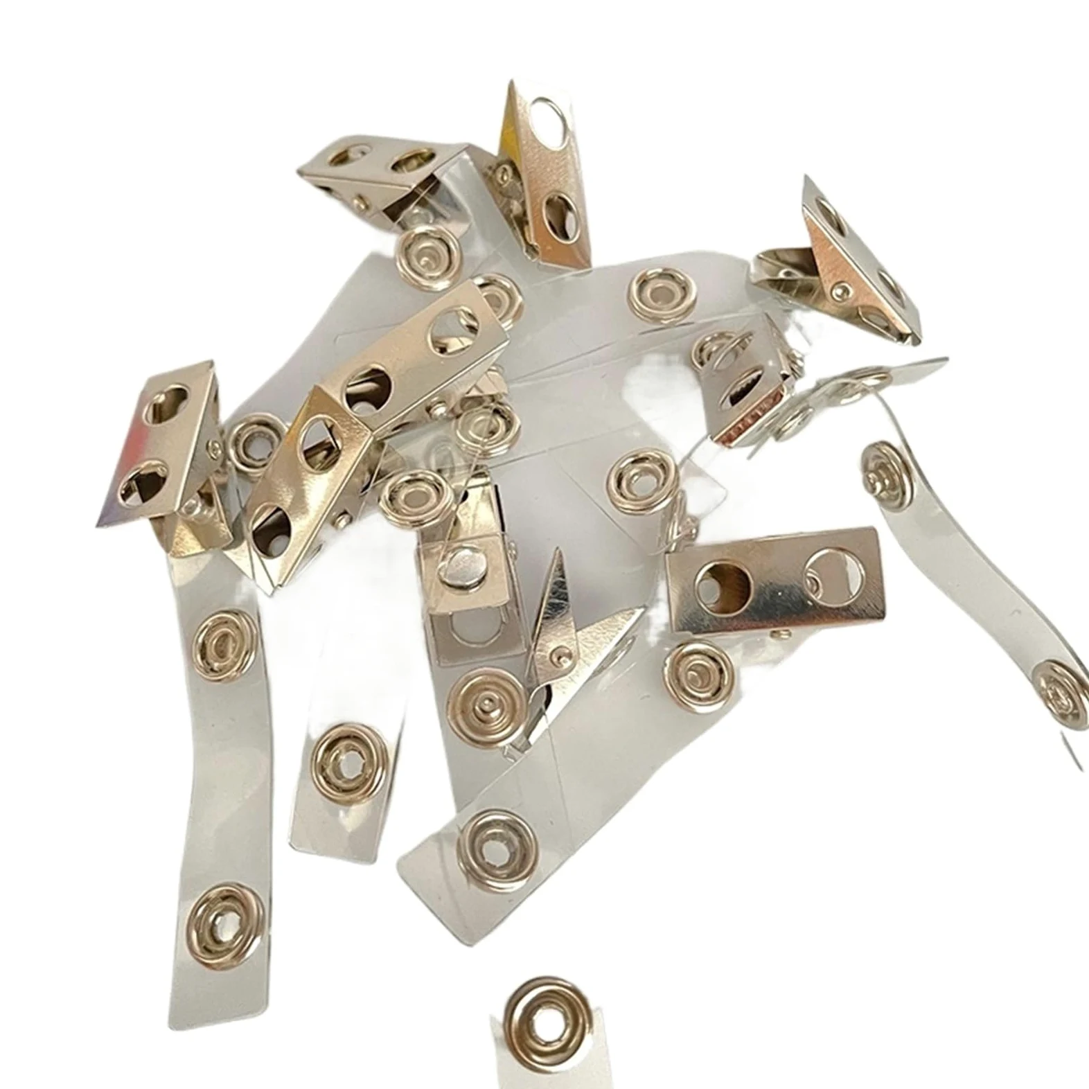 50 clip in metallo a costine, per badge e carte d'identità | Clip per badge in PVC resistente, confezione da 50 per un fissaggio sicuro della carta d'identità. Design a scatto facile.