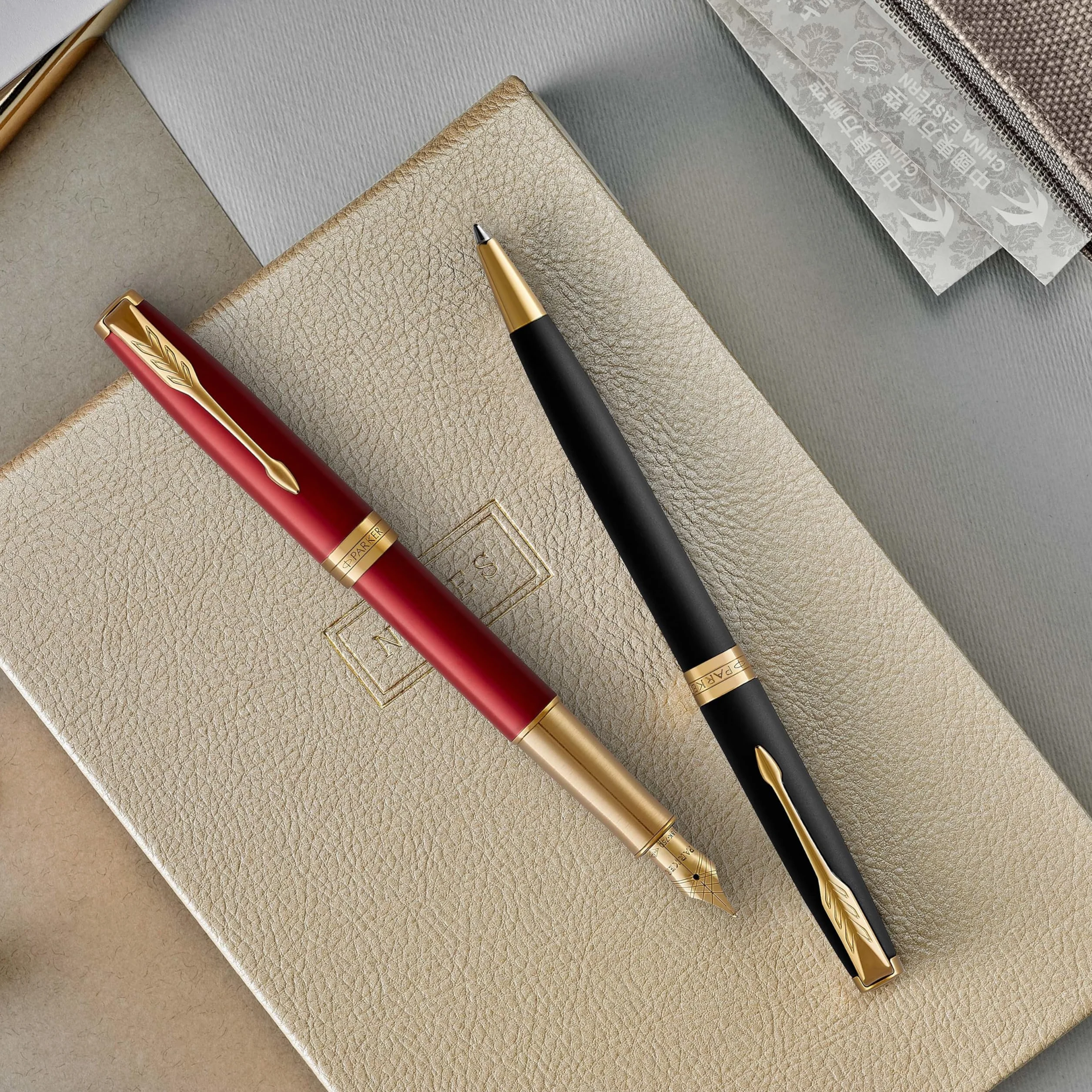 Parker Sonnet penna a sfera nero opaco finiture palladio pennino medio Confezione regalo