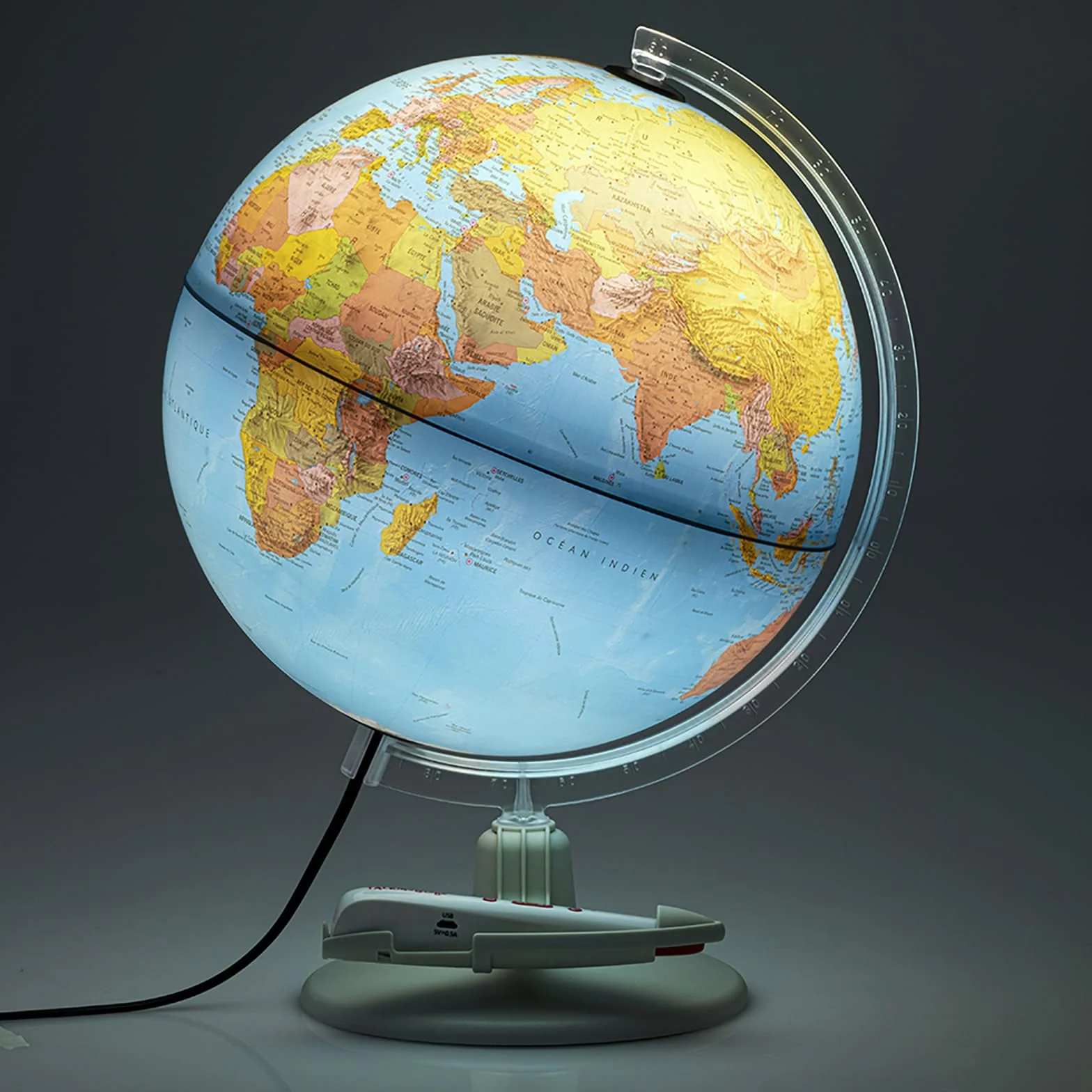 Tecnodidattica – Parlamondo | Globo terrestre interattivo per grandi e piccini | Illuminato e girevole | Penna audio-musicale | 6 lingue disponibili | Cartografia politica | Diametro 30 cm