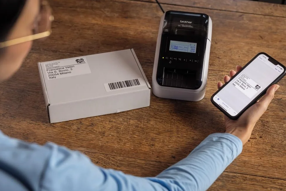 Brother QL810WC Drukarka Etykiet Wi-Fi AirPrint Dwukolorowa Czerwono-Czarna