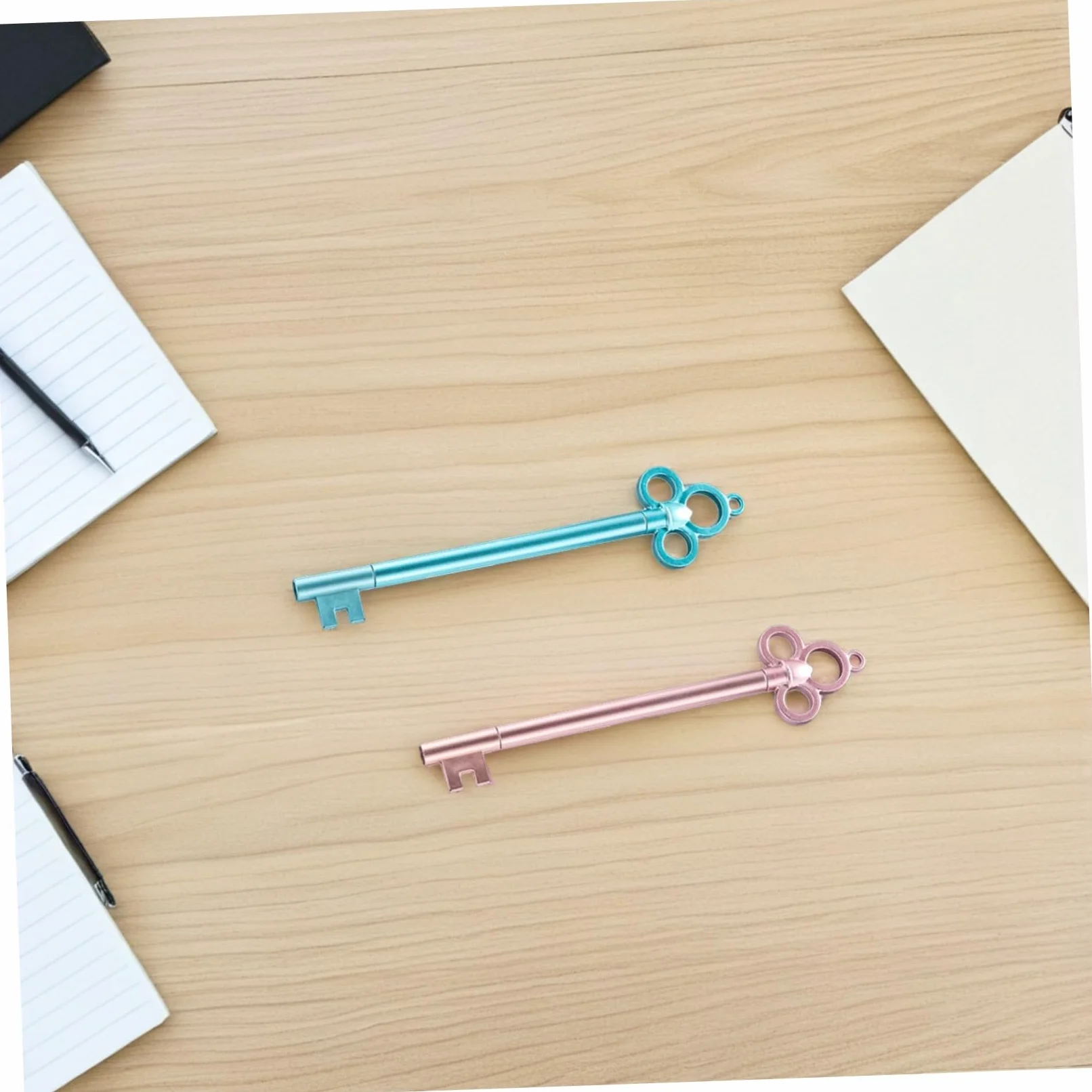 40 Pezzi 40 Penne a Sfera Gel a Forma di Chiave Blu e Rosa, Inchiostro Nero 0,5 MM, Set da 40 Pezzi, Accessori Cancelleria Retrò per Scuola e Ufficio, Regalo Creativo per Studenti
