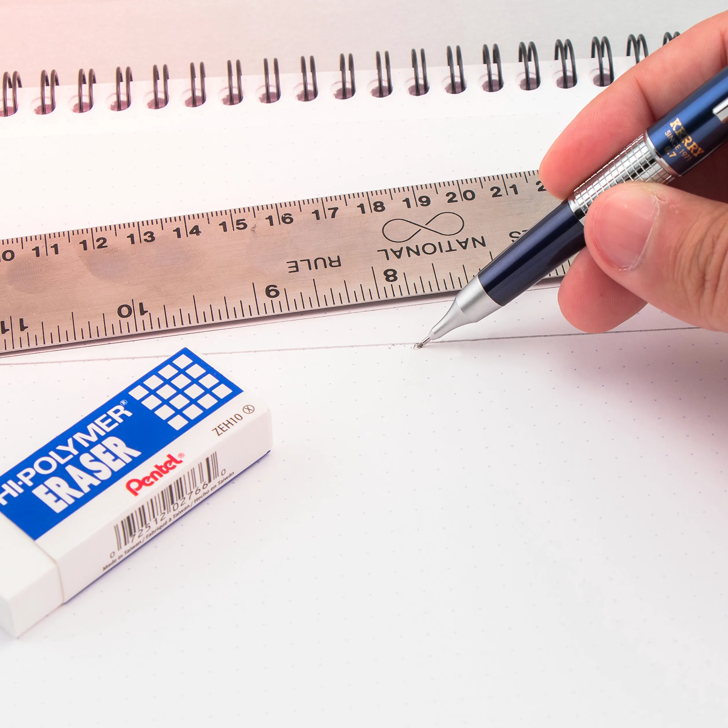 Pentel Kerry Portamine con corpo in metallo, design esclusivo, Durezza HB 0,7 mm nero