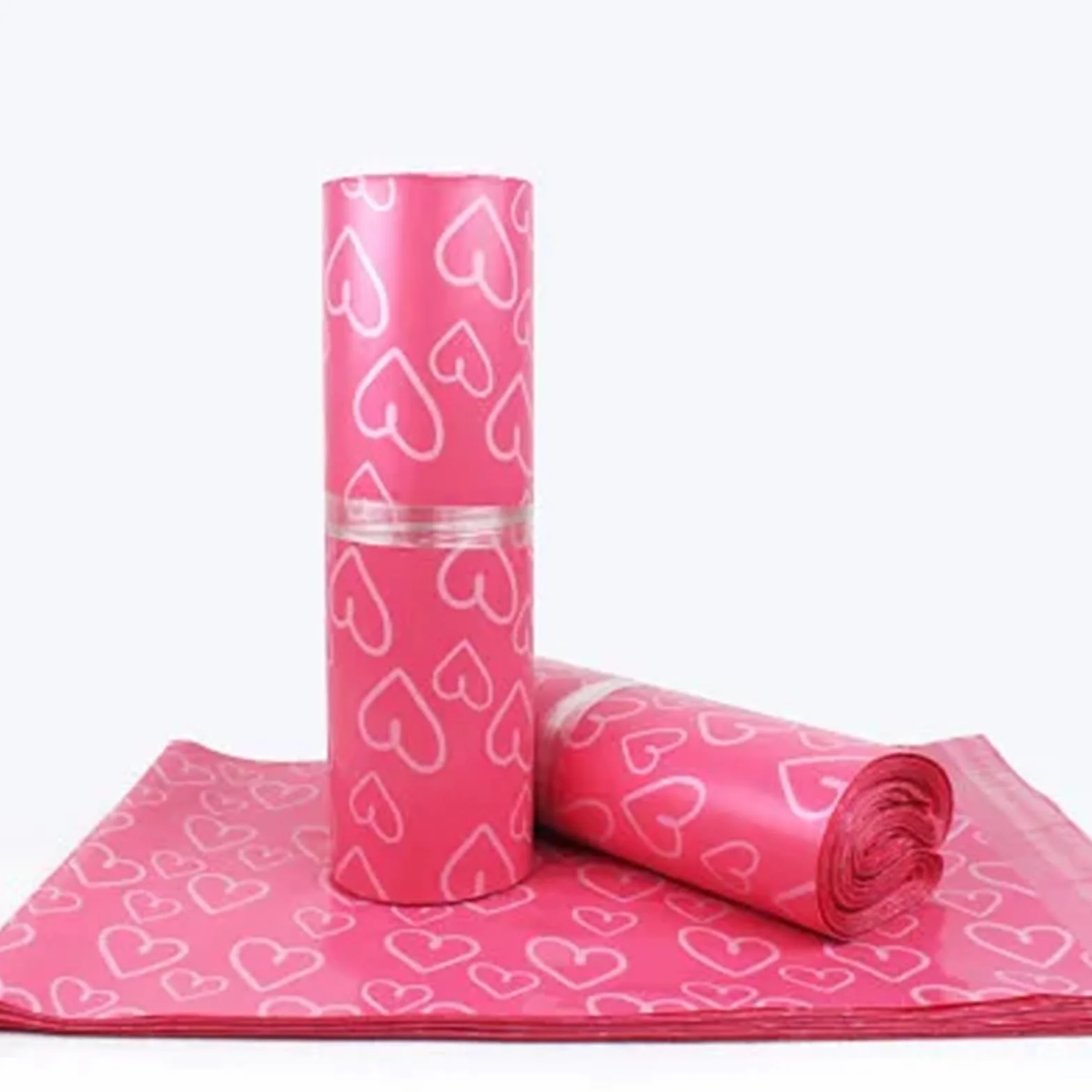 Borsa da imballaggio espressa 50 Pz/lotto Grandi Sacchetti di Corriere Smerigliato Rosa Modello di Cuore Sacchetto Adesivo Autosigillante Materiale Opaco Busta Mailer Sacchetto di Spedizione Postale (