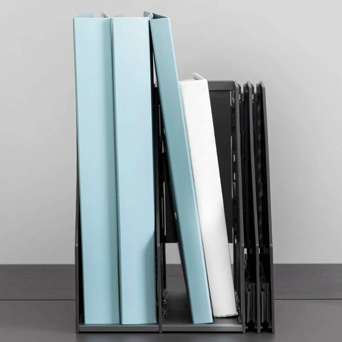 Pieghevole Desktop Storage Rack File Holder Organizer 4 sezioni Portariviste in plastica Cornici Divisori per documenti Armadio per documenti Rack Display Stand per documenti