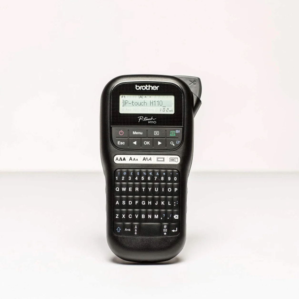 Brother PTH110 Etichettatrice Palmare Professionale Tastiera QWERTY Display LCD 253 Simboli Nastri TZE 12 mm Nero