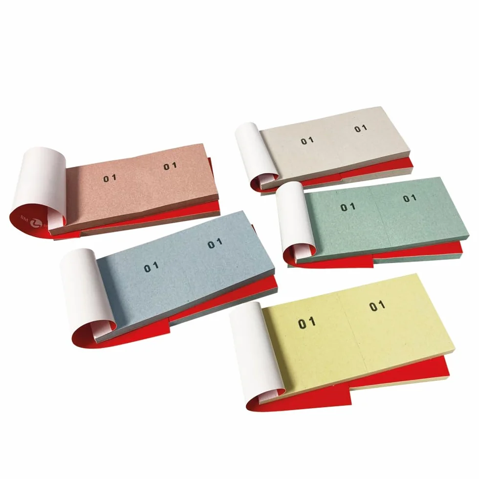 BM BeMore Blocco Numerato 1-100 13cm x 6cm Confezione 10 Blocchi Colore Assortito
