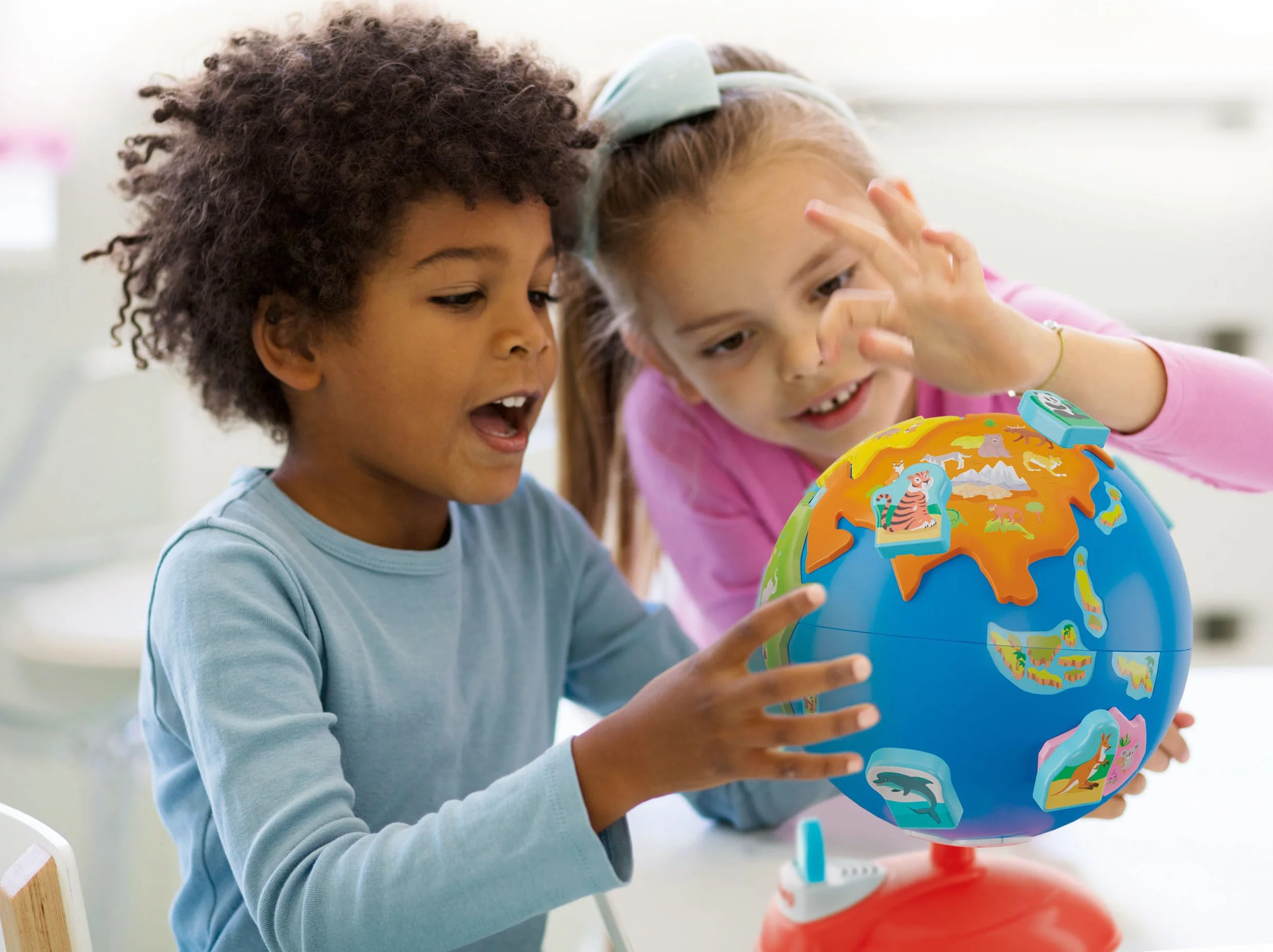 Clementoni Sapientino Il Mio Primo Mappamondo Elettronico Parlante Gioco Educativo per Bambini 3-6 Anni