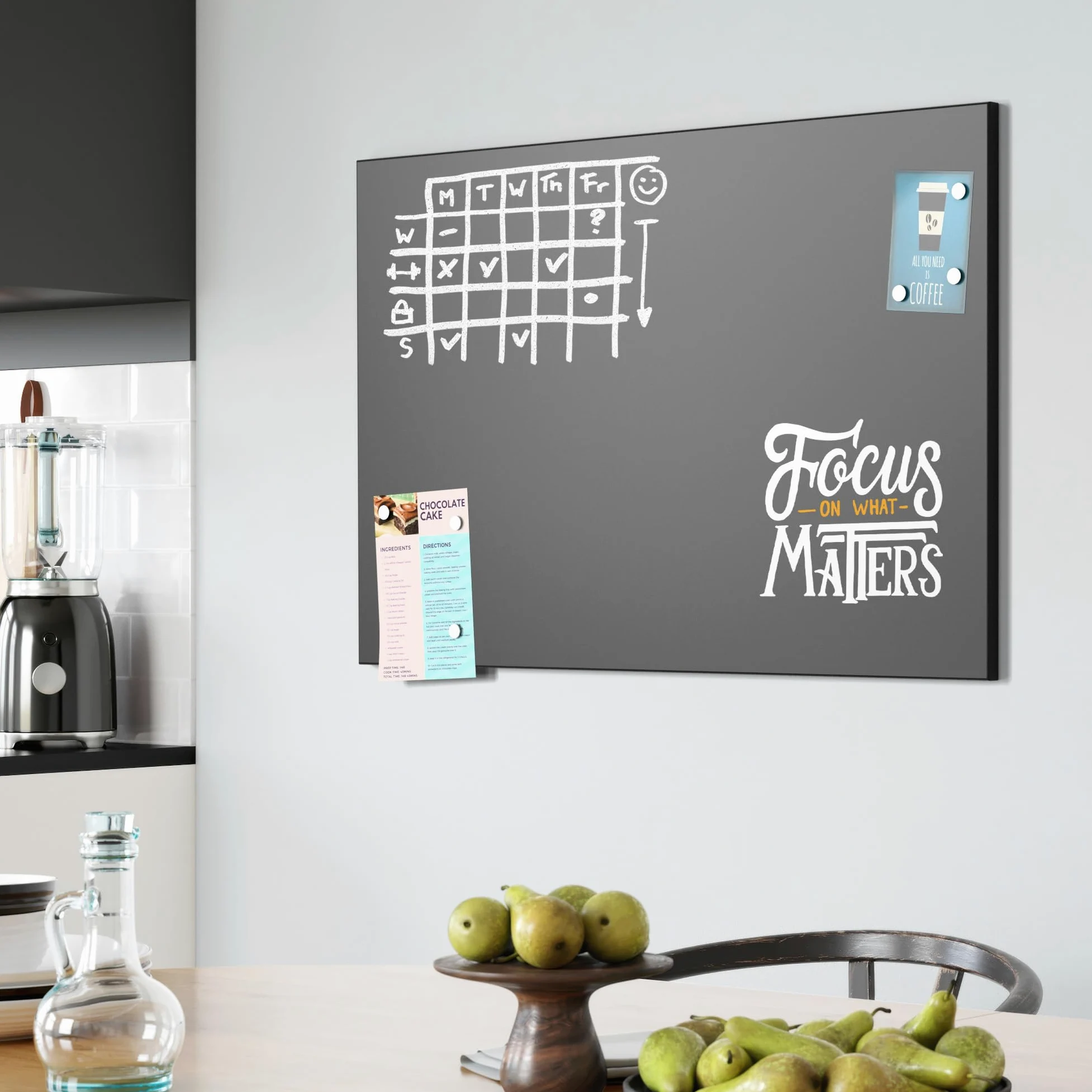 DEQORI Lavagna magnetica con stampa UV | motivo "Focus auf wichtige" | Design rettangolare 90 x 60 cm | Lavagna in metallo a gesso scrivibile – Decorazione da parete per cucina, corridoio, cameretta