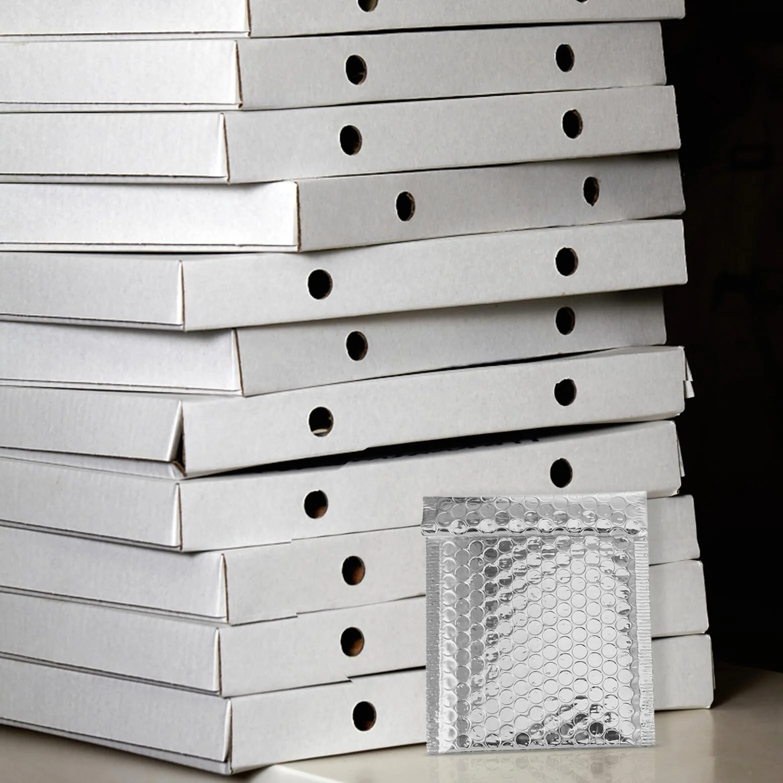 TEHAUX 100 pezzi Buste Imbottite Argento Pieghevoli da Buste Postali Autoadesive Resistenti all Acqua per Spedizioni Protette di Gioielli Accessori e Piccoli Oggetti
