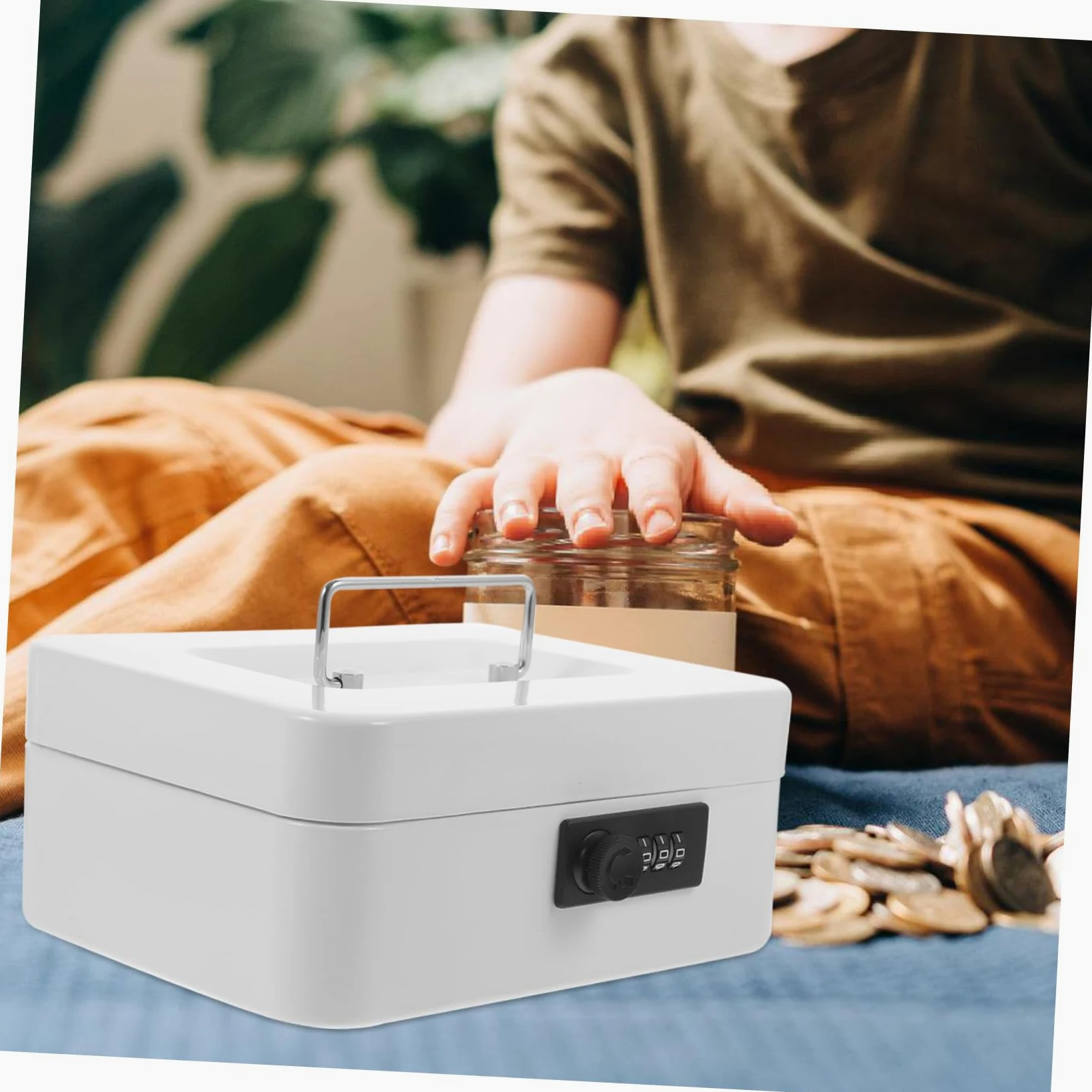 Gadpiparty Cassetta Di Sicurezza Con Serratura e Codice, Piccola Cassaforte in Metallo Bianca, Cassaforte Per Soldi Con Chiusura a Combinazione, Contenitore Portavalori Stabile Per Casa e Ufficio