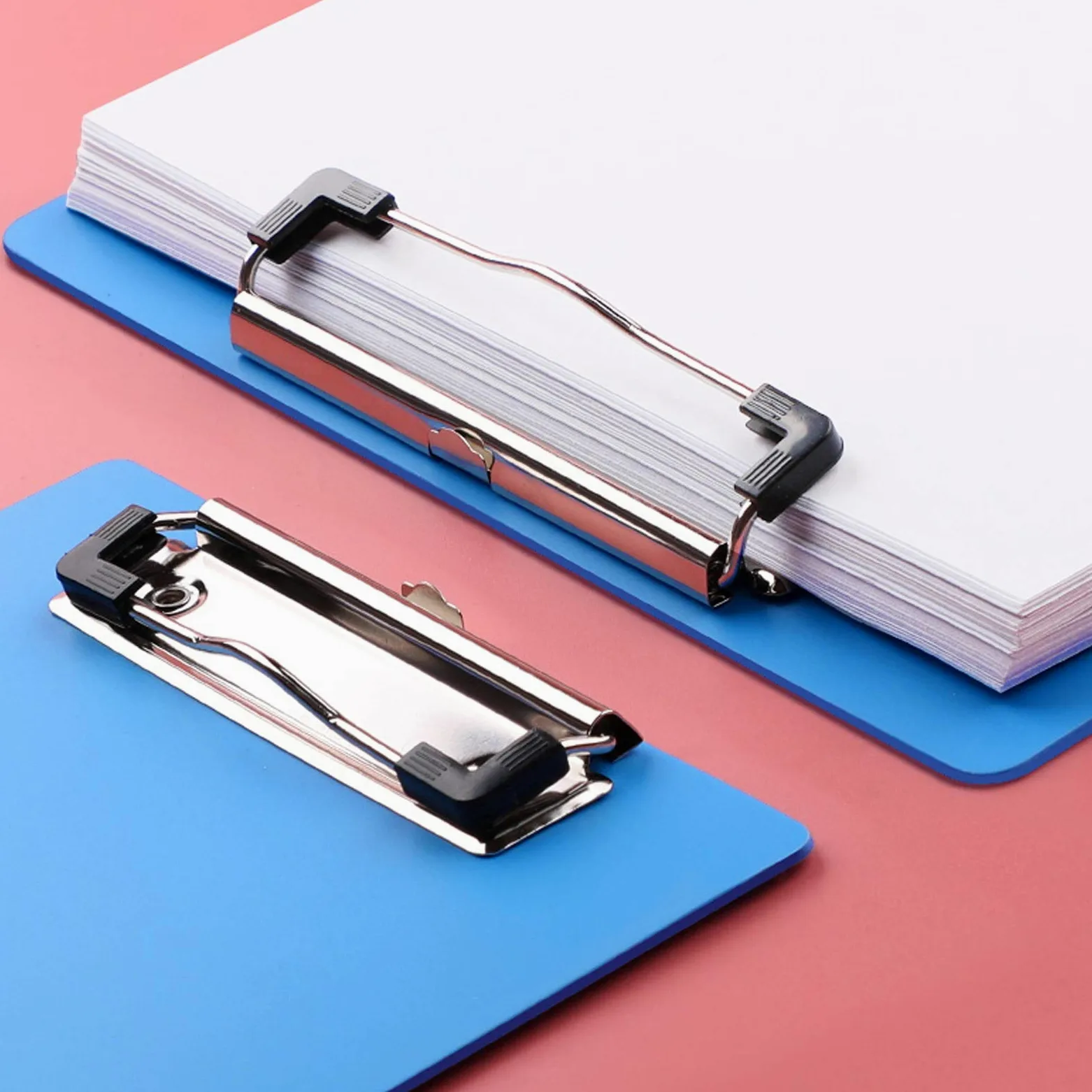 Portablocco/Cartella Portadocumenti Cartella di carta A4 con robusta clip in metallo in plastica for appunti for la scrittura del menu di scrittura for il ristorante della scuola for uso domestico (10