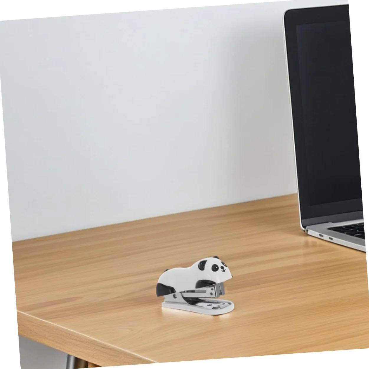 15 Pezzi Mini Cucitrice da Tavolo Forma Panda Spillatrice Portatile Piccola per Ufficio Scuola e Casa Design Carino e Funzionale per Scrivania