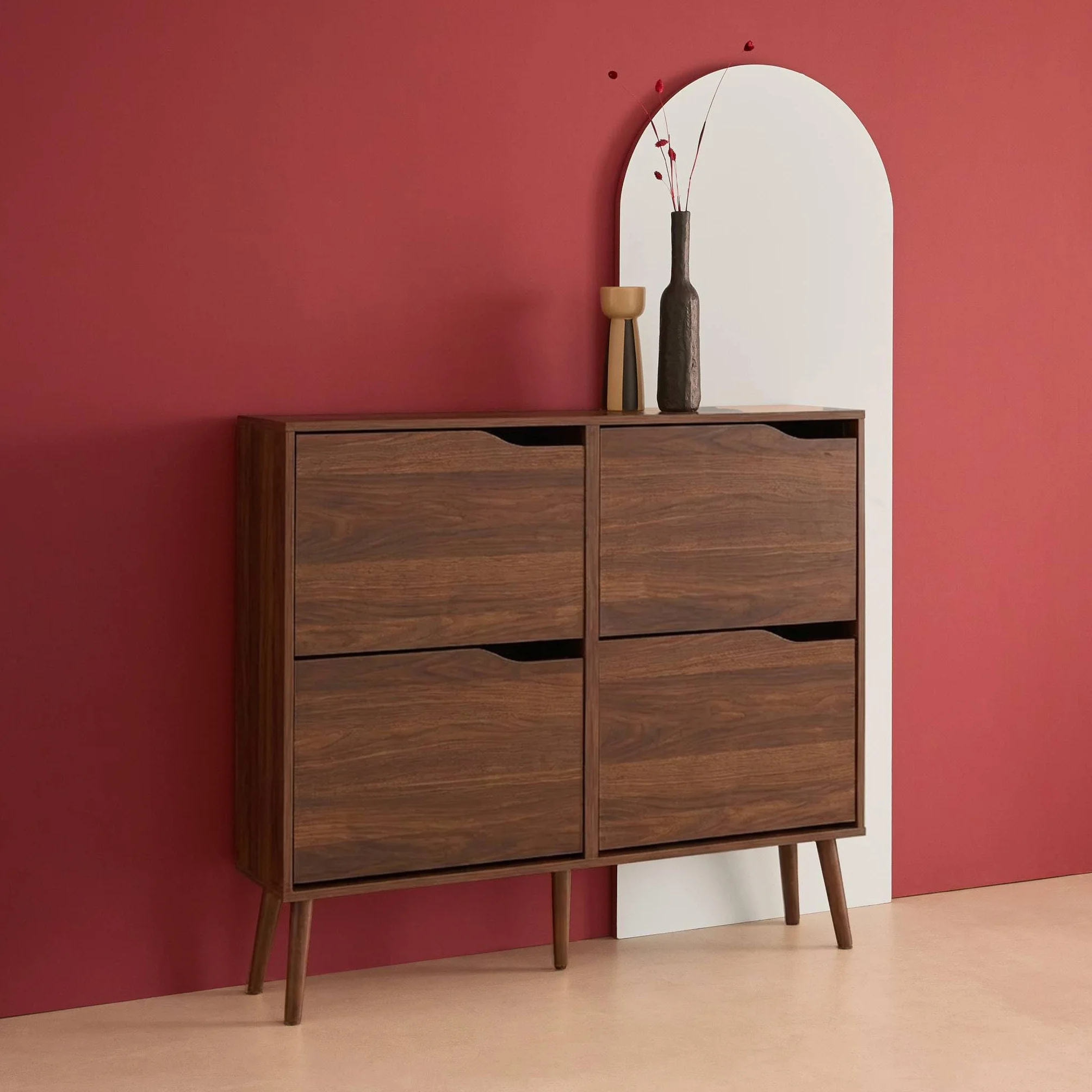 sweeek Scarpiera con Decoro Effetto Legno, 4 Ante Noce - 110x23x96 cm