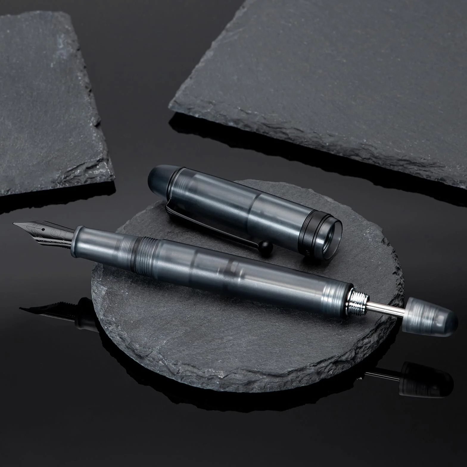 Asvine V126 Penna stilografica riempimento sottovuoto pennino fine acrilico nero opaco grande capacità custodia regalo
