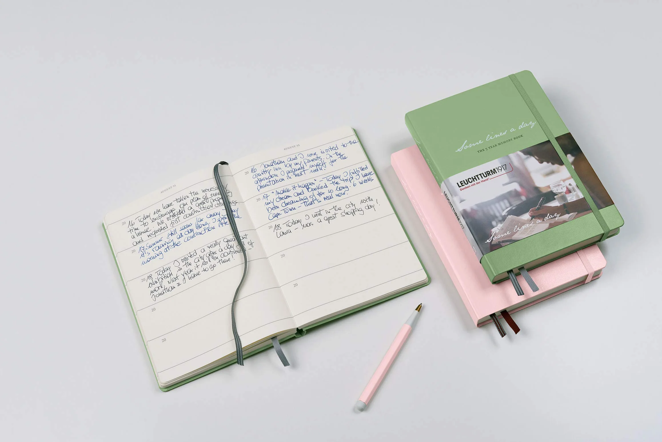 LEUCHTTURM1917 363840 Some Lines A Day 5-Year Book A5 Medio Copertina Rigida Journaling Sage