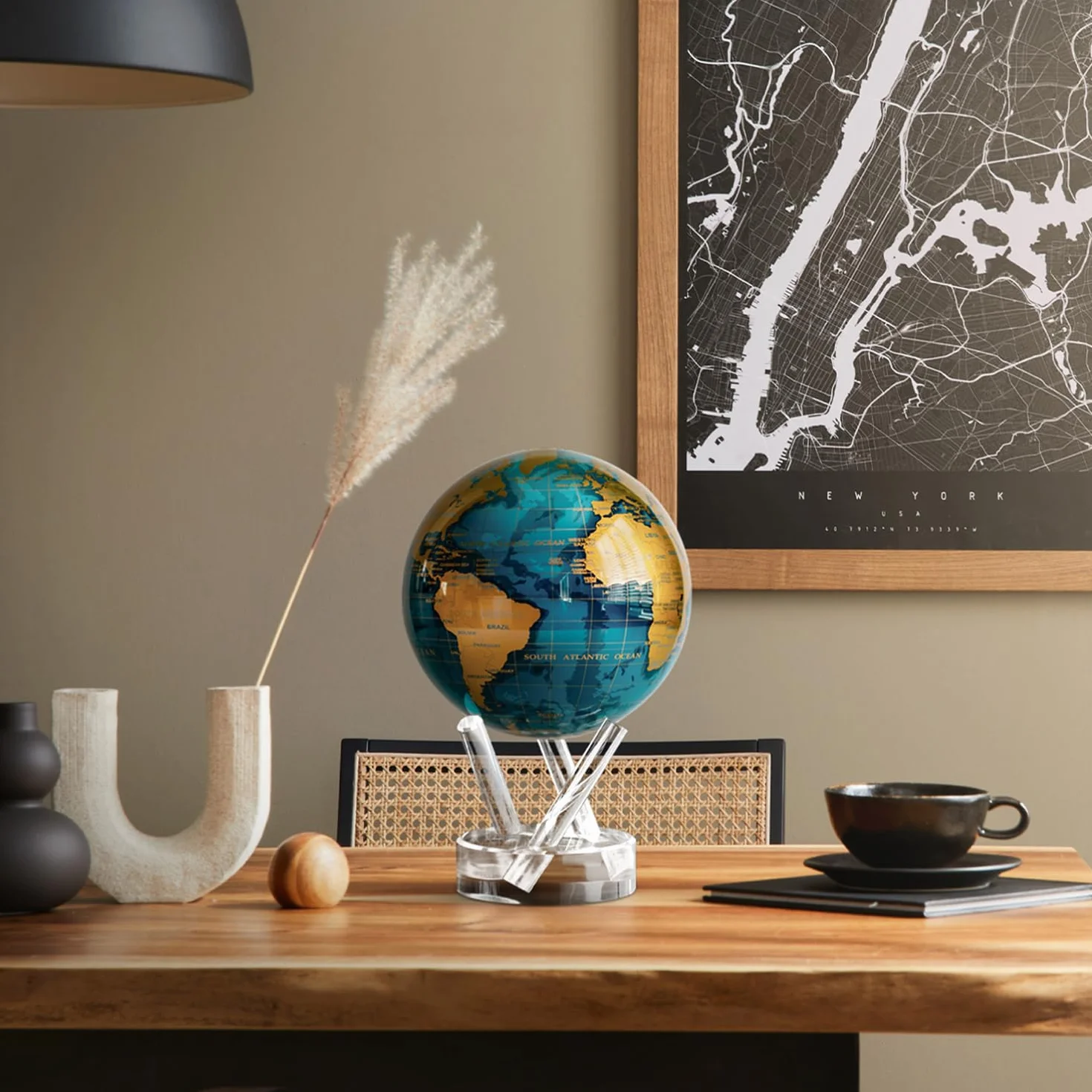 MOVA Globes Blu Ceruleo e Oro Signature (6") | Mappamondo Auto-Rotante a Energia Luminosa |Silenzioso, Senza Batterie né Fili |Decorazione da Scrivania o Idea Regalo Globo Spazio