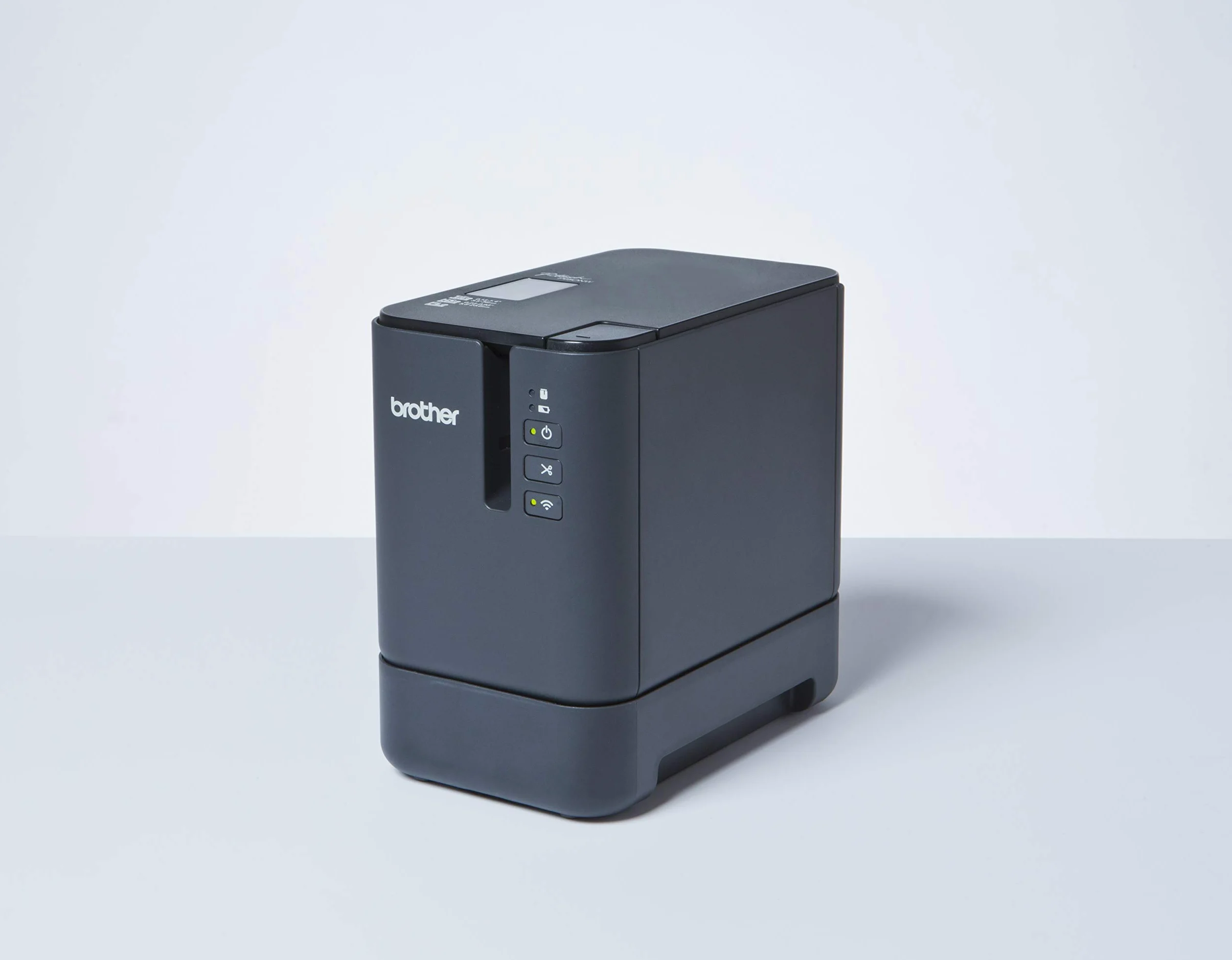 Brother PT-P900Wc | Stampante per etichette | Bianco e nero | Trasferimento termico | WiFi e USB, Compact