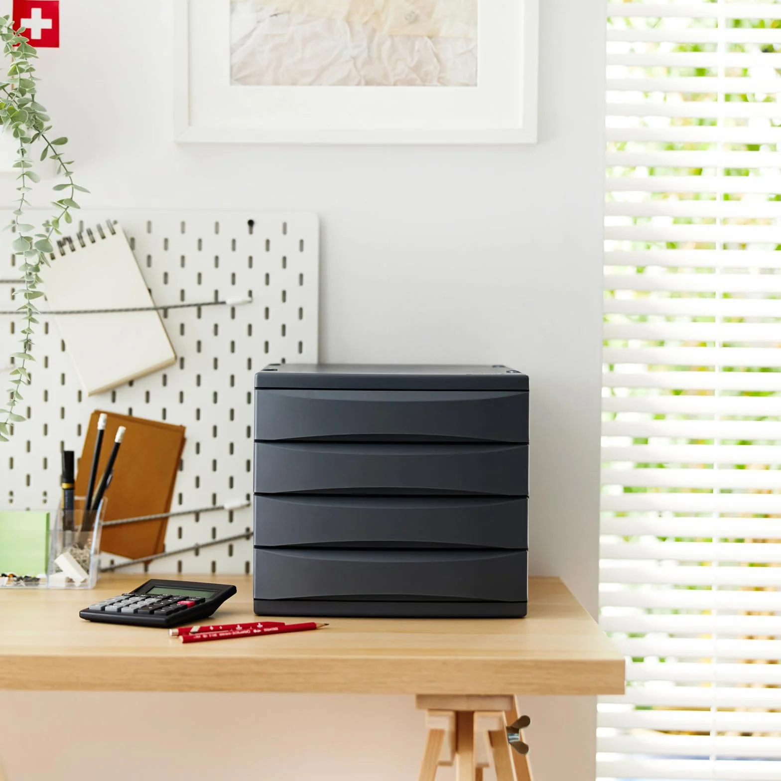 Rotho Cassettiera/scatola da ufficio quadra con 4 cassetti, plastica (PS), senza BPA, nera, (36,5 x 28,0 x 25,0 cm)