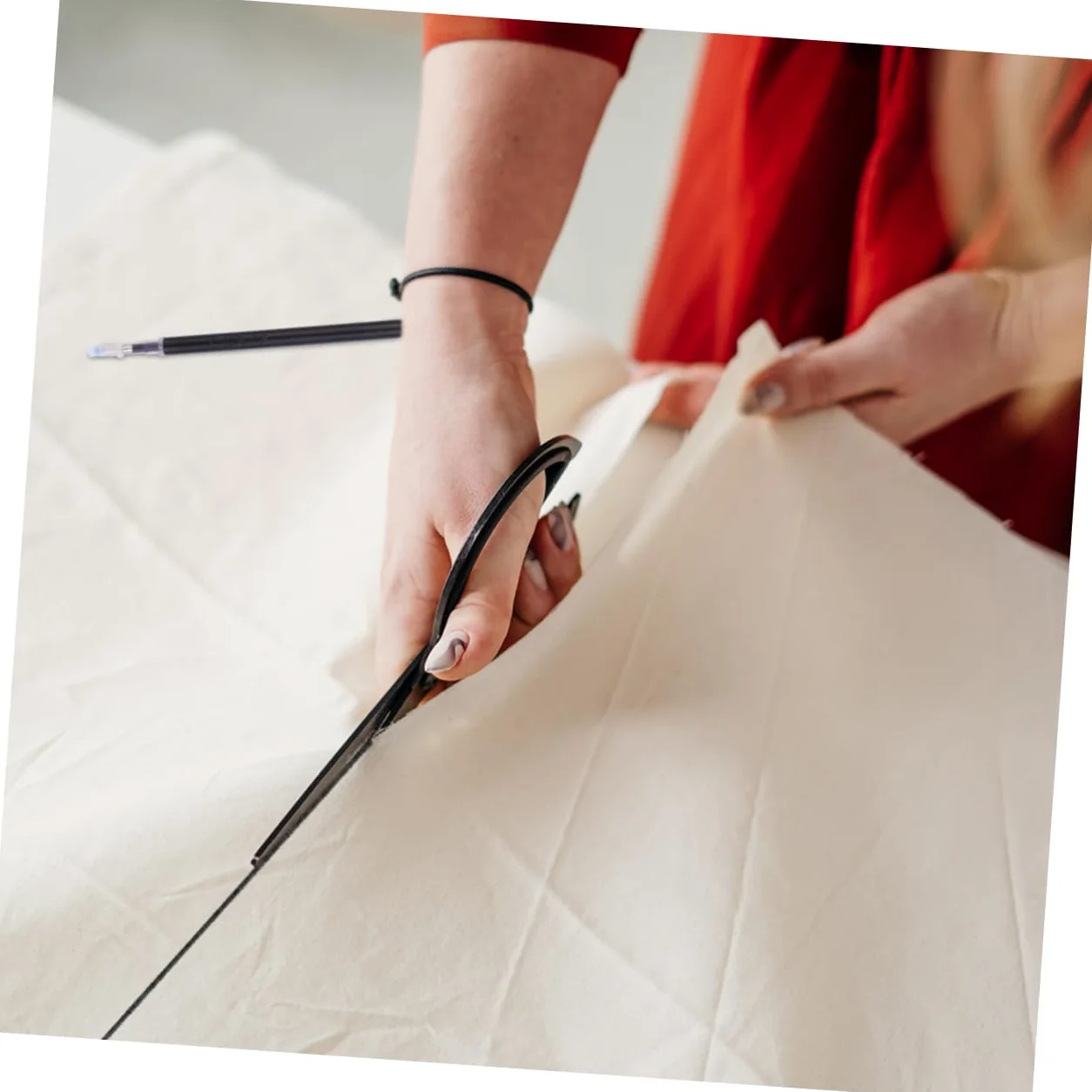 Uonlytech 100pezzi Pennarelli per Tessuti Cancellabili Caldo Ricarica Strumenti per Cucito Quilting Sartoria Applicazione Facile Suqualsiasi Materiale