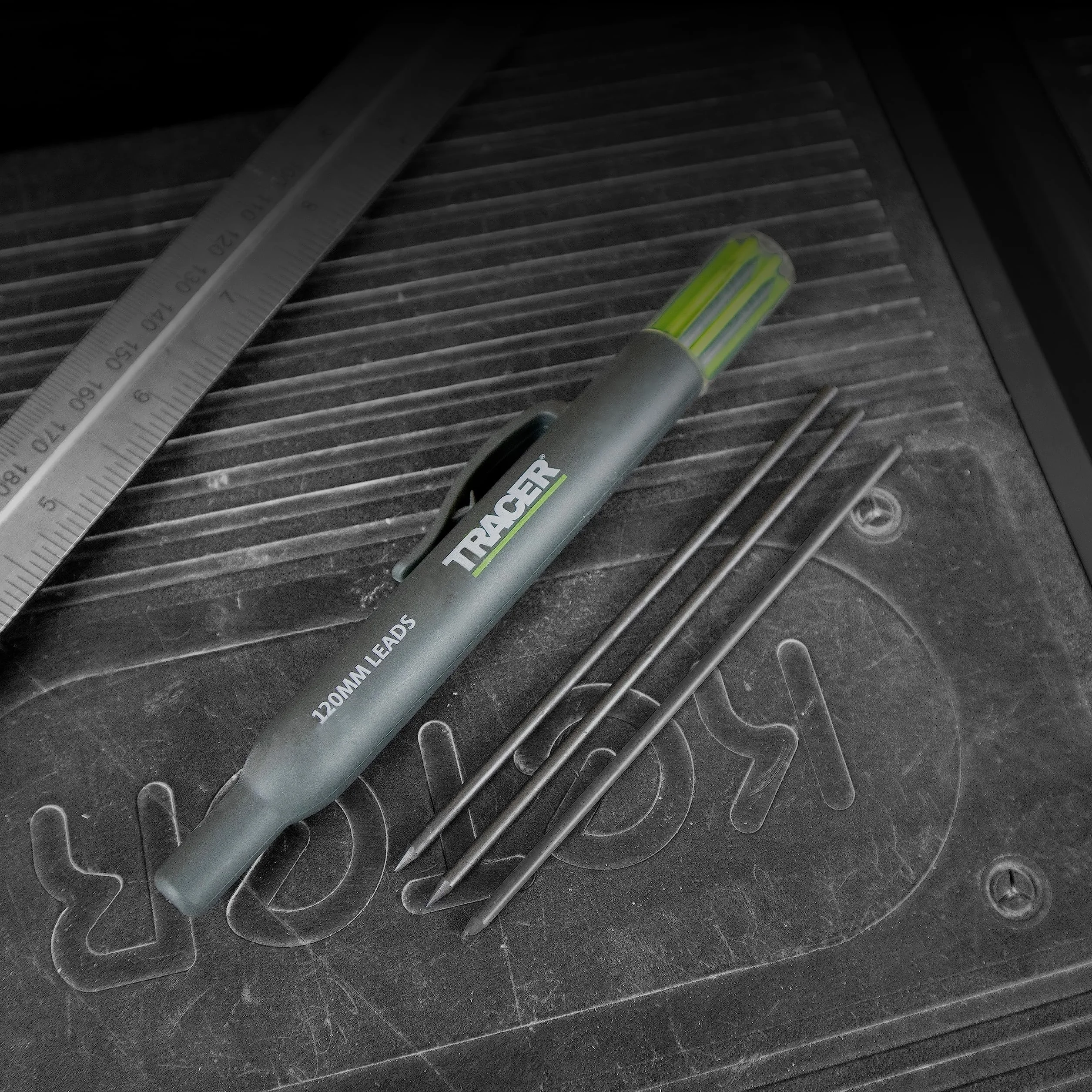 Tracer 6 x dispenser di piombo di ricambio 4 x 2B grafite scura mine 2 x cavi alternativi gialli