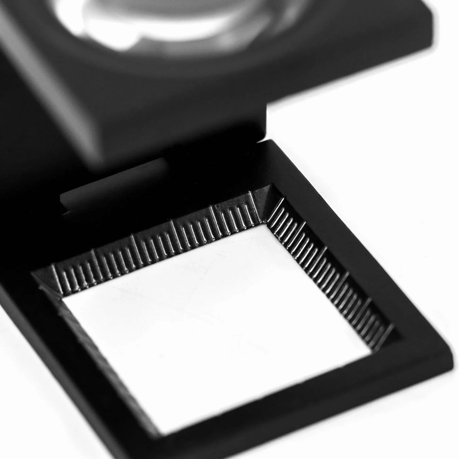 QWORK lente d'ingrandimento portatile pieghevole 10x con scala per ispezioni gioielli tessili