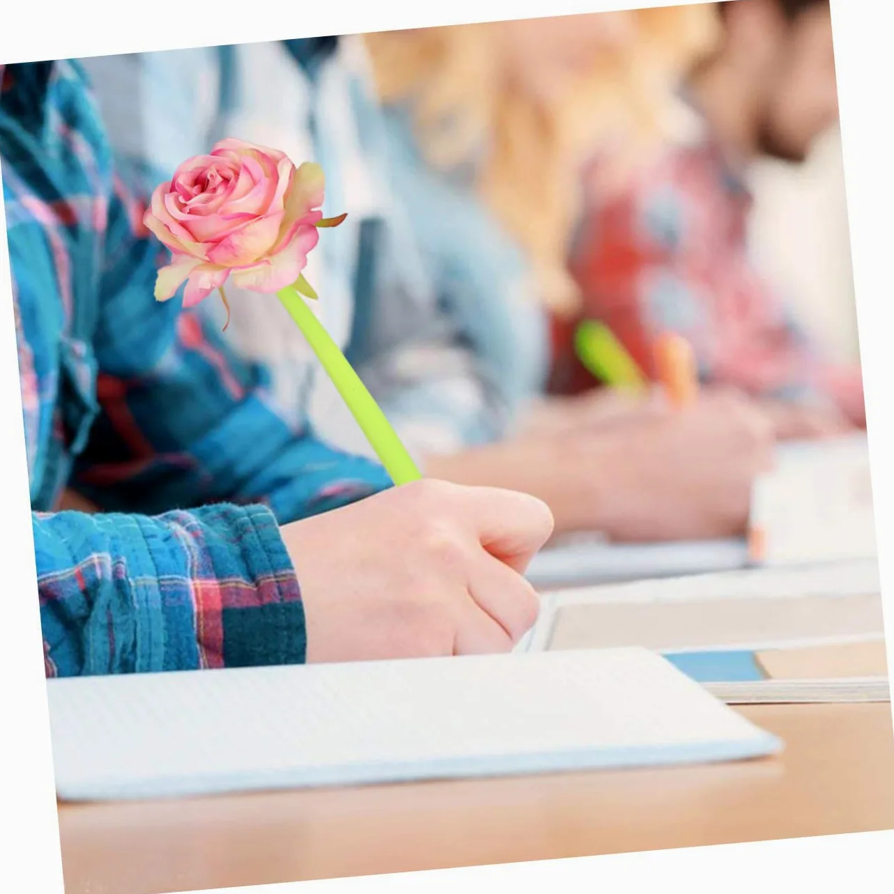 SHINEOFI 6pezzi Penna Gel Romantica Forma Di Rosa Con Inchiostro Nero Per Scuola Ufficio e Uso Personale