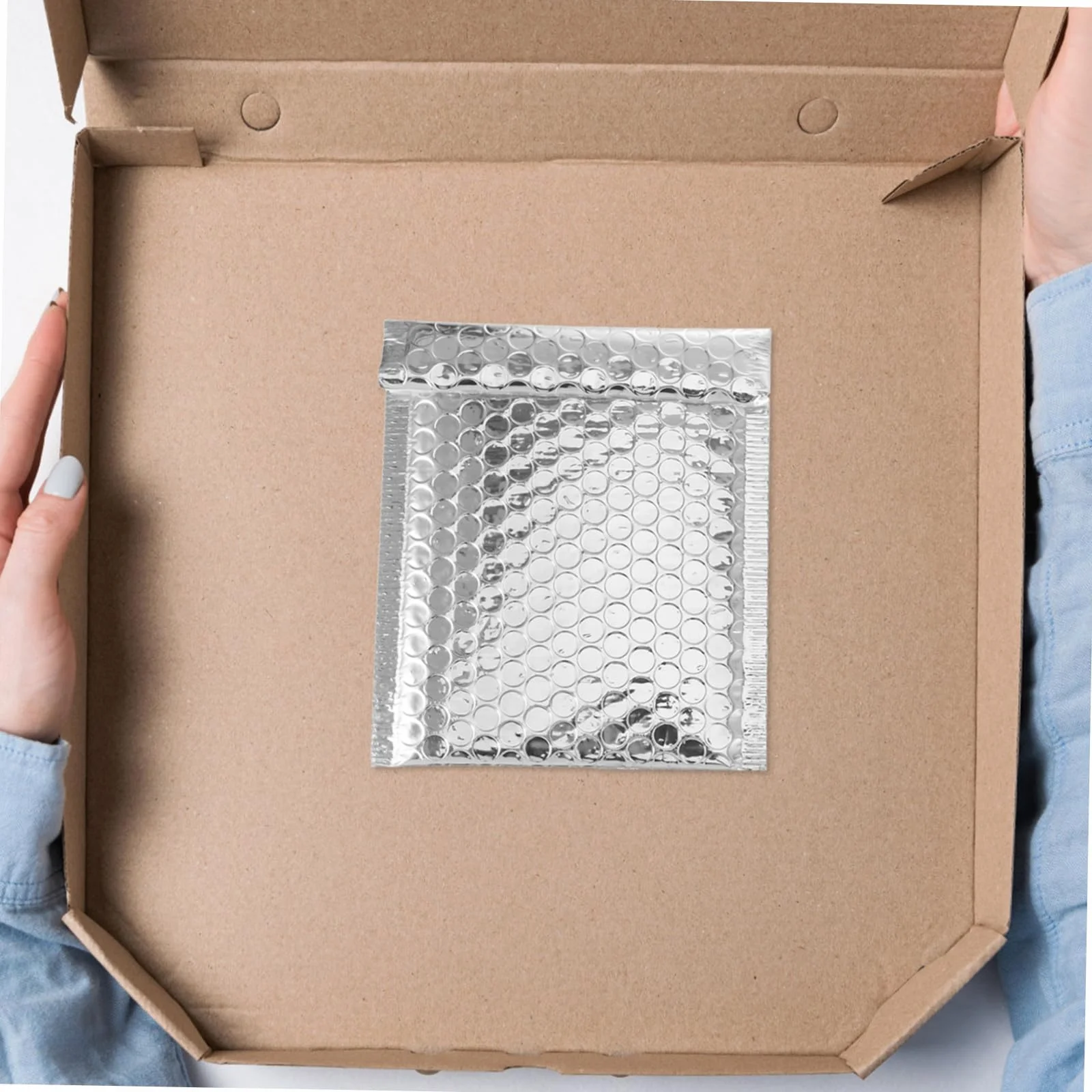 100 Buste Imbottite a Bolle Argento in Materiale Sintetico Auto Sigillatura e Etichettatura, Perfette per Spedizioni di Gioielli e Ciglia a Casa o Negozi