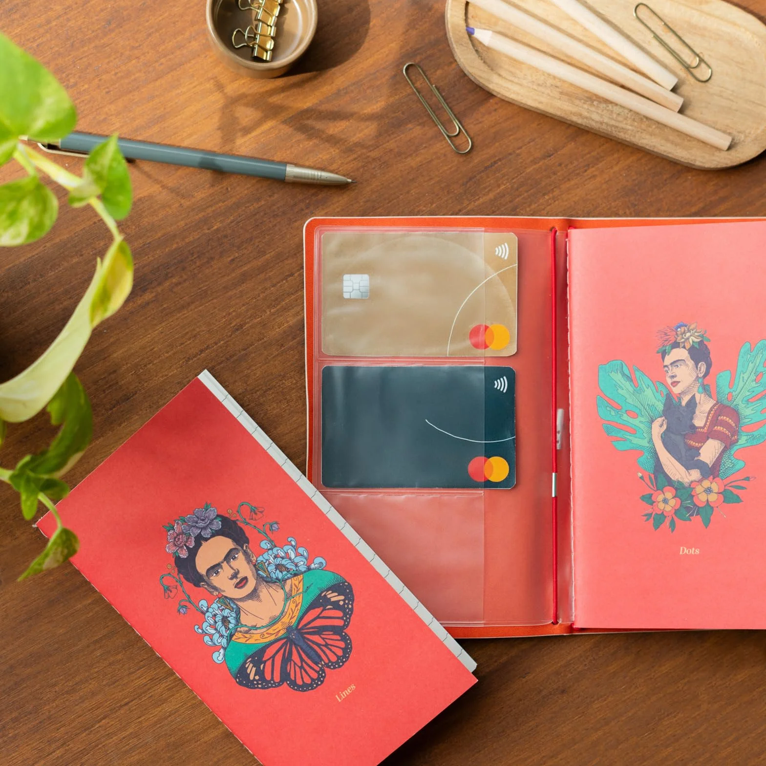 Grupo Erik Taccuino Frida Kahlo Diario di Viaggio con Due Quaderni Ricambiabili 160 Pagine