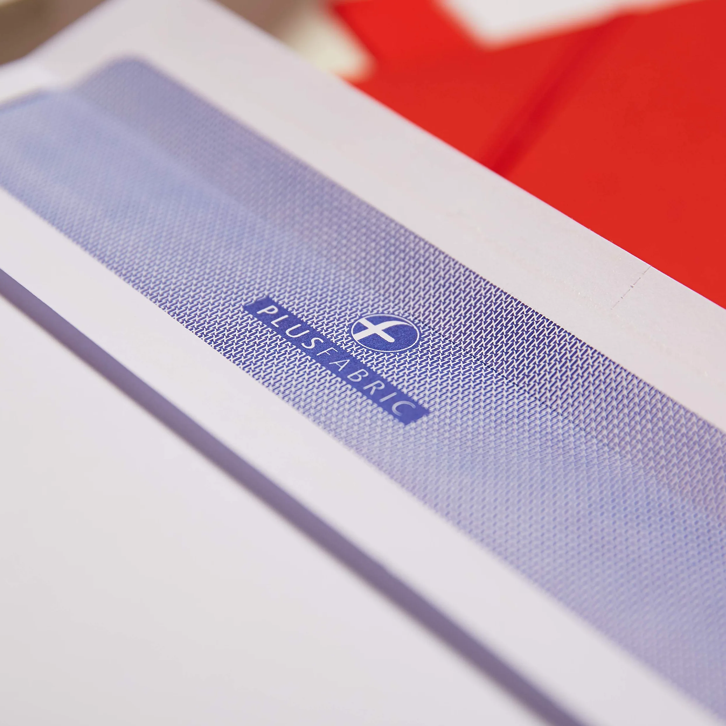 Plus Fabric Envelopes Wallet Press Seal Window 110gsm DL White [Pack 500]