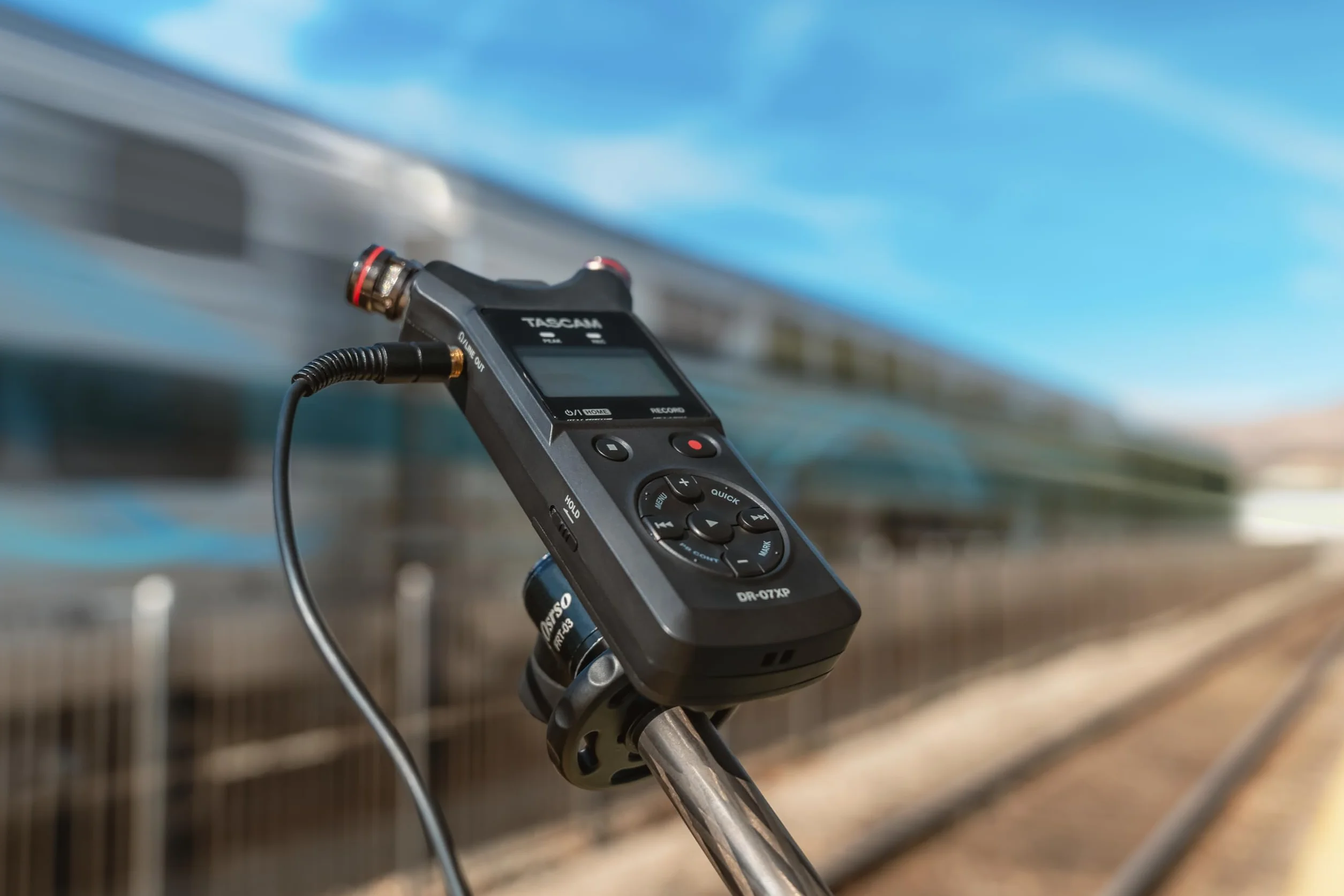 Tascam DR-07XP - Registratore portatile portatile a 2 canali a 32 bit con microfoni regolabili e interfaccia audio USB-C