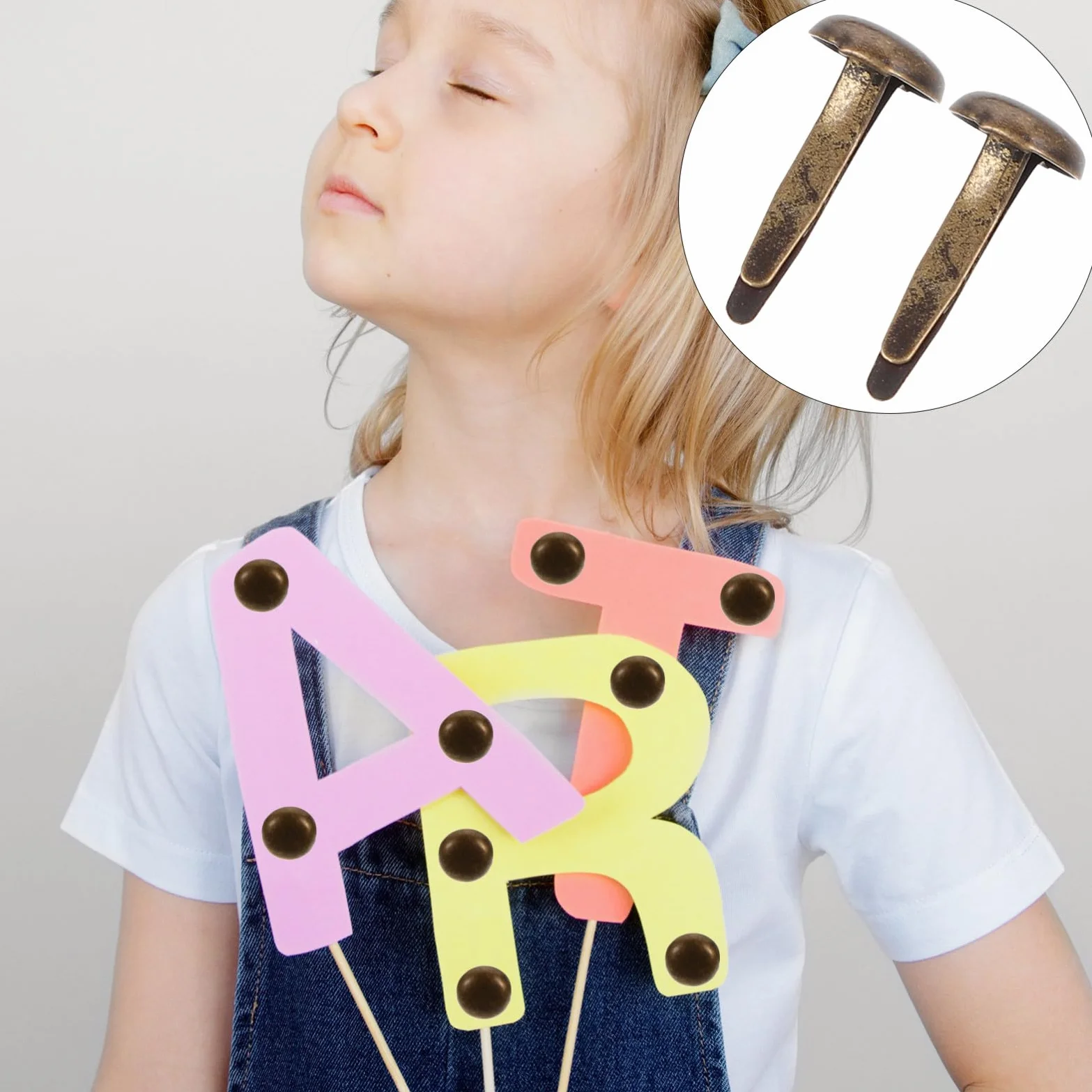 Fermacampioni in Ferro Oro Testa Rotonda 200 Pezzi per Scrapbooking e Ufficio