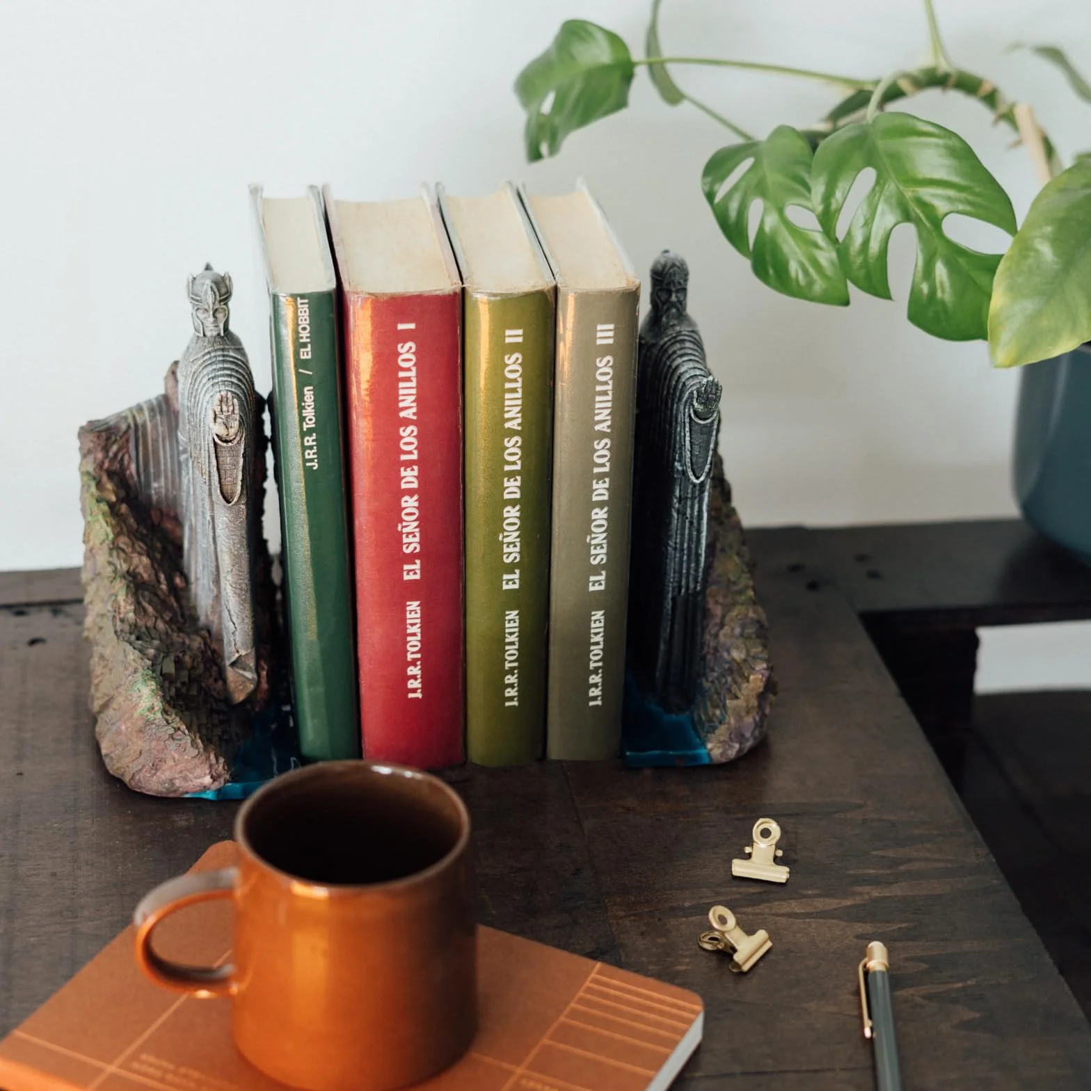 Fermalibri Il Signore degli Anelli Argonath Reggilibri da mensola personalizzato LOTR