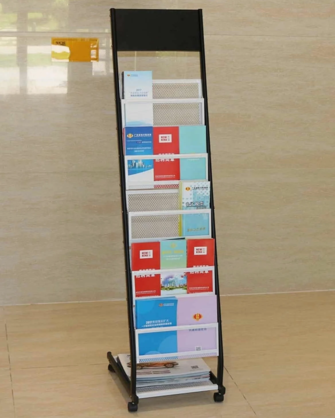 Portariviste a pavimento Espositore for brochure a 6 livelli, scaffale for riviste in metallo su ruote, scaffale for brochure sottile for sale reception, organizer for informazioni in rete Portadeplia