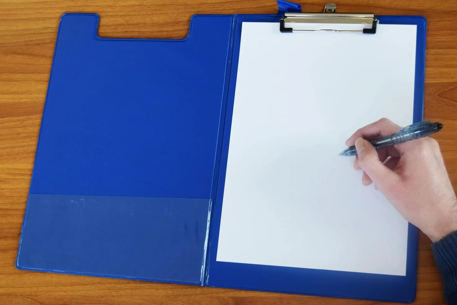 SECO Portablocco A4 ECO PVC | Blu | Confezione da 12 | Lavagna con clip | Clip in metallo resistente, pannello rigido in PVC, documenti A4, per ufficio, scuola e magazzino