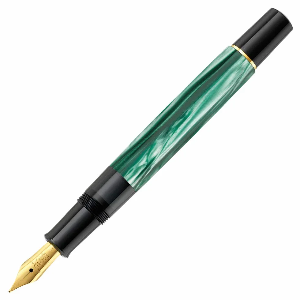 Pelikan 984195 - Penna Stilografica Linea M200 Classic, Verde Marmorizzato/Nero, Dettagli Oro 24K, Pennino in Acciaio Inossidabile, Dimensione M, in confezione regalo